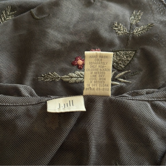 J Jill Floral Embroidered Gray Tie Front Cardigan Boho Size S Hippie Casual - Picture 11 of 11